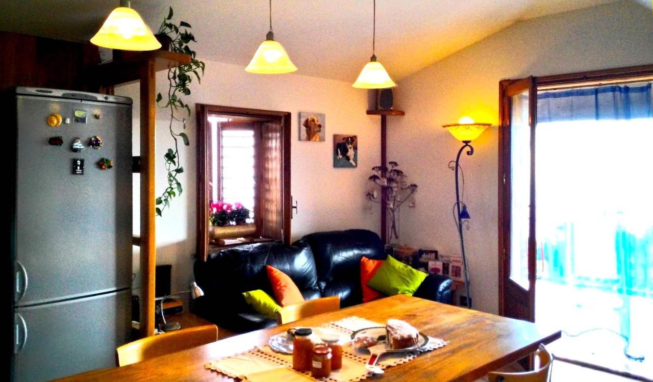 Villa Casa La Vigna à Puntalazzo Extérieur photo